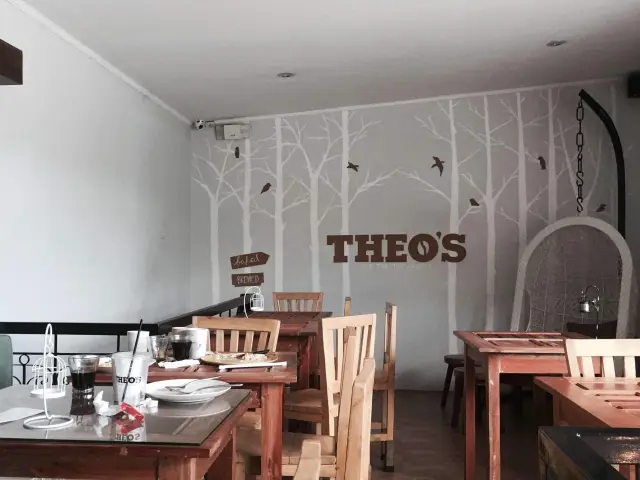 Theo's Food Photo 13