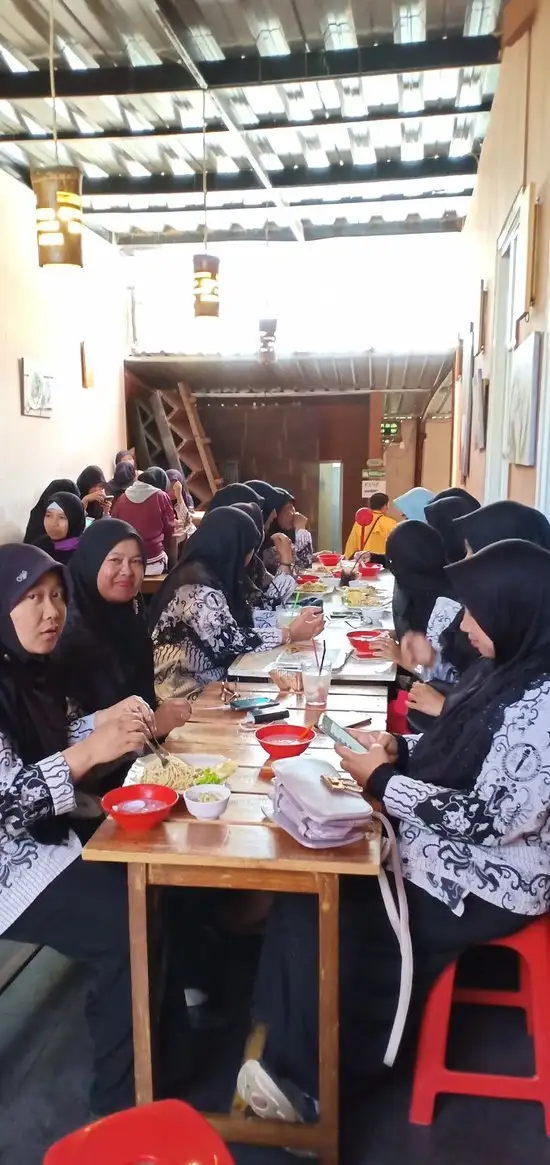 Cwi Mie & Bakso Lombok