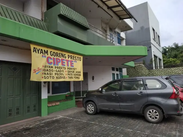 Gambar Makanan Ayam Goreng "Presto" Cipete 8