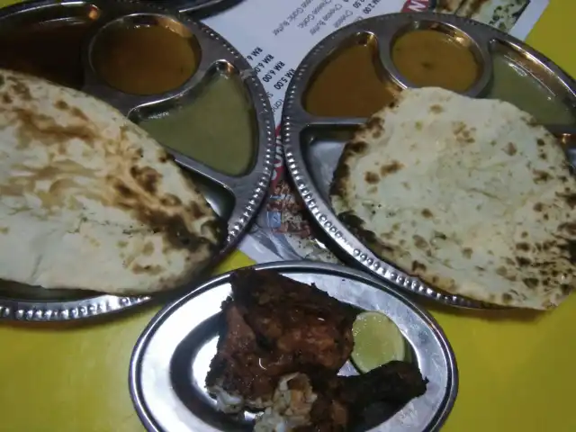 Uncle Aru's Naan/Tandoori Corner Food Photo 5