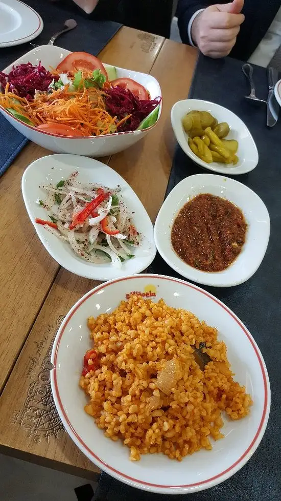 Güllüoğlu'nin yemek ve ambiyans fotoğrafları 3