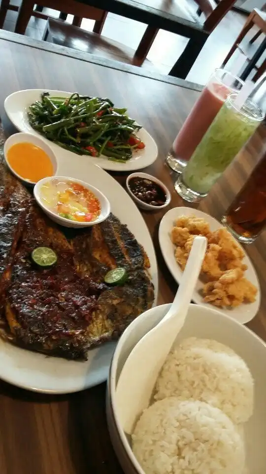 Gambar Makanan Rasane Seafood & Ikan Bakar 10