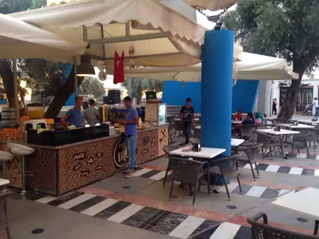 Cafe Midi'nin yemek ve ambiyans fotoğrafları 3