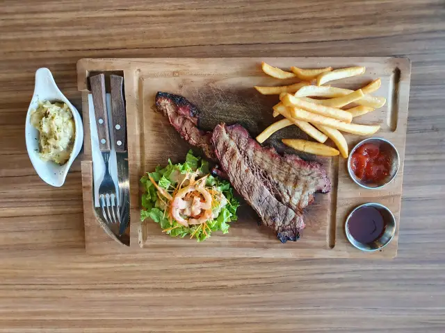 Gambar Makanan Ang's Grille - Hotel Ibis Budget Jakarta Cikini 6