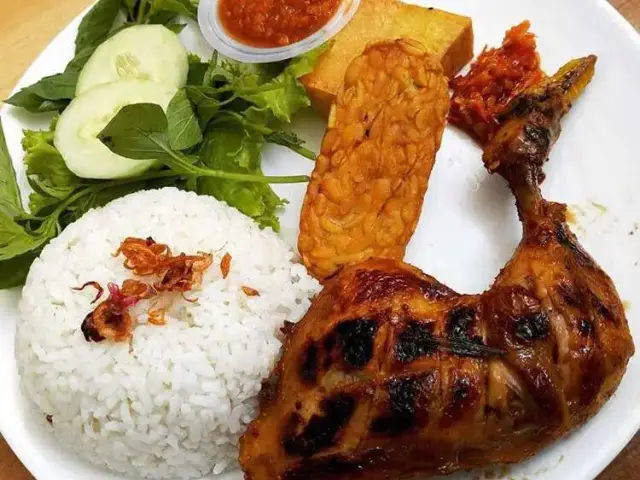 Gambar Makanan Ayam Bakar Pamul 7