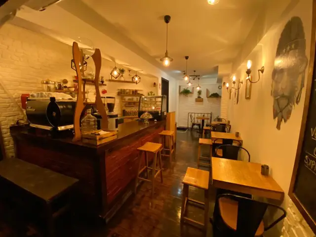 Le Chat Noir Coffee Shop'nin yemek ve ambiyans fotoğrafları 1