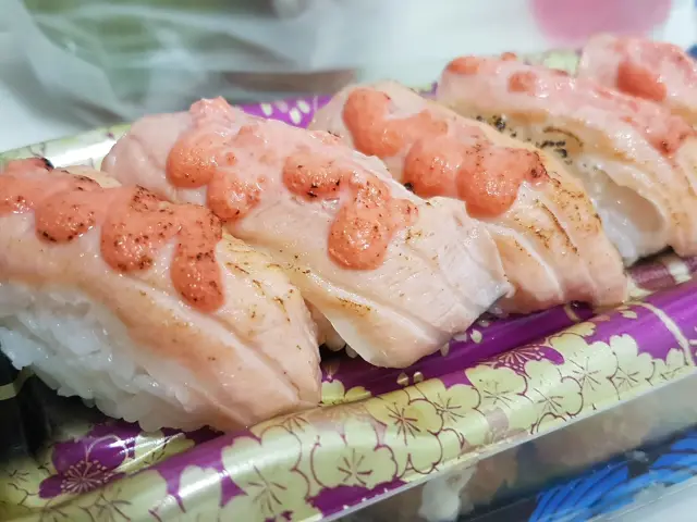 Gambar Makanan Sushi & Sashimi 12