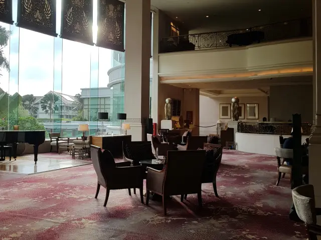 Gambar Makanan Lobby Lounge - Hotel Shangri-La Jakarta 3