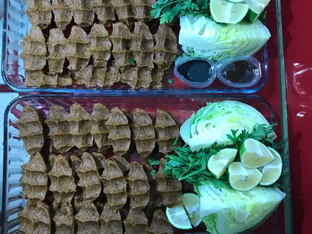 Oses Çigköfte'nin yemek ve ambiyans fotoğrafları 1