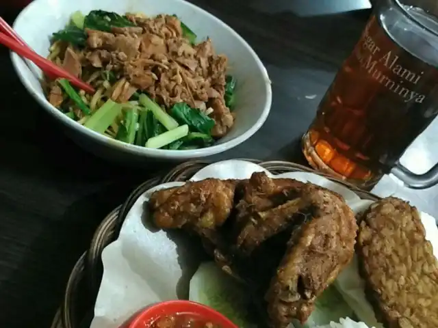 Gambar Makanan Bakmi Ayam Mataram 19