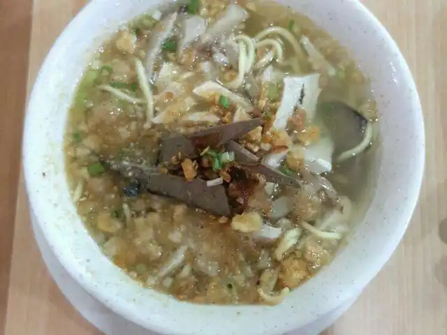 Ted's Oldtimer La Paz Batchoy Food Photo 12