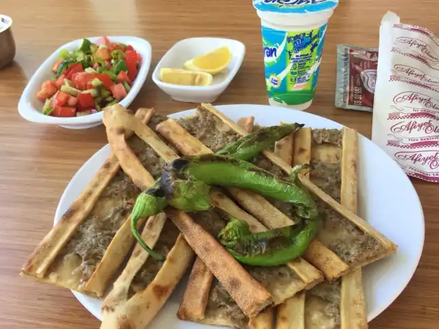 Yeniçağ Etliekmek'nin yemek ve ambiyans fotoğrafları 2