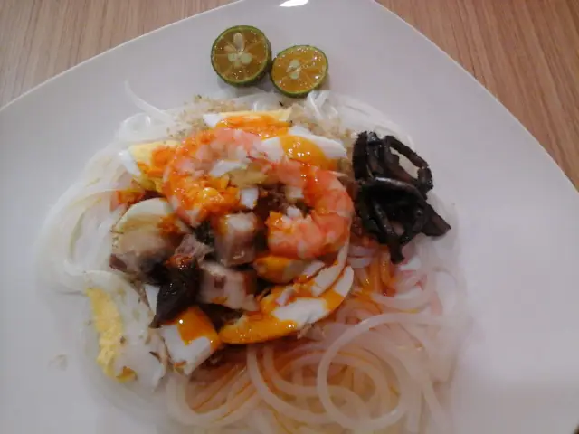 Mommy Auring's Pancit Food Photo 5