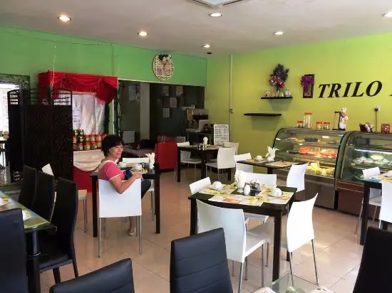 Trilo Bites Cafe
