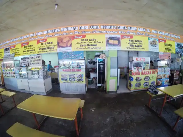 Gambar Makanan Food Court Puja Sera 9