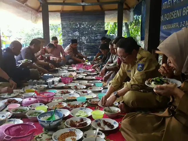 Gambar Makanan RM. Khas Ayam Rarang 8