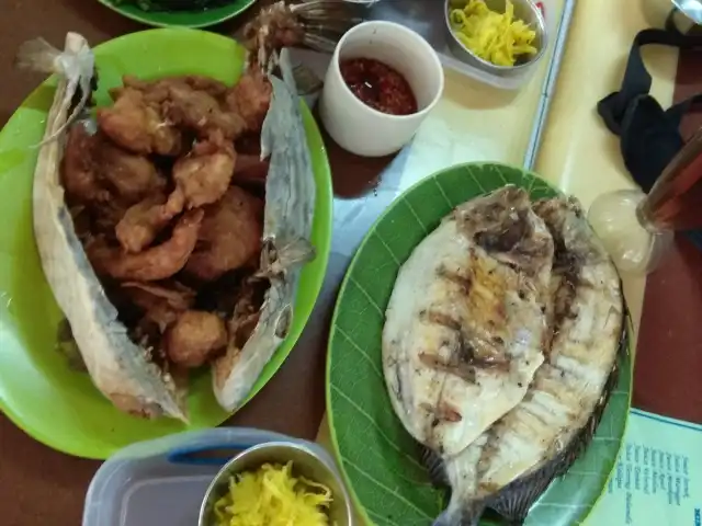 Gambar Makanan Warung Makan Ikan Segar Lae-Lae 5