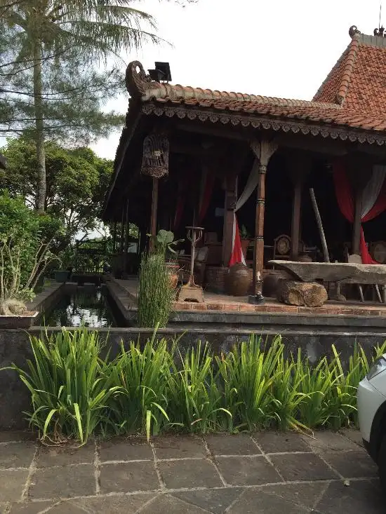 Gambar Makanan Joglo Agung Resto and Gallery 8