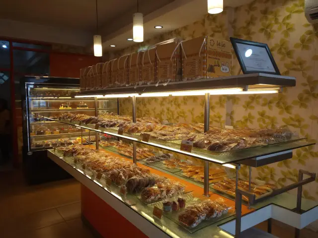 Gambar Makanan Loti Loti Bakery 2