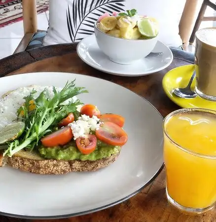 Gambar Makanan Kopi Kota Amed 10