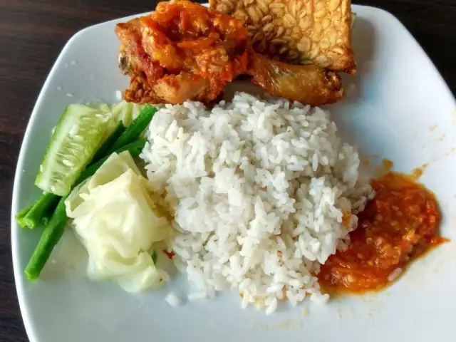 Gambar Makanan Waroeng Pelangi, Pariwisata 1