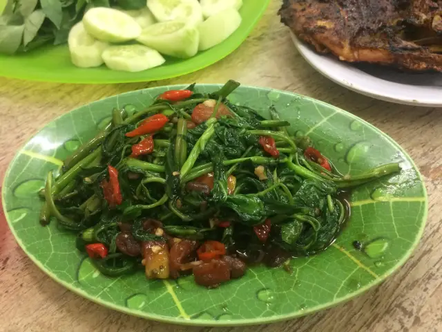 Gambar Makanan Ikan Nila Pak Ugi 15