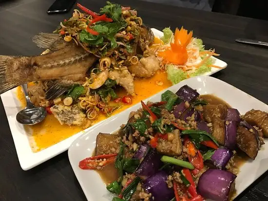 Lanna Thai Restaurant Food Photo 1