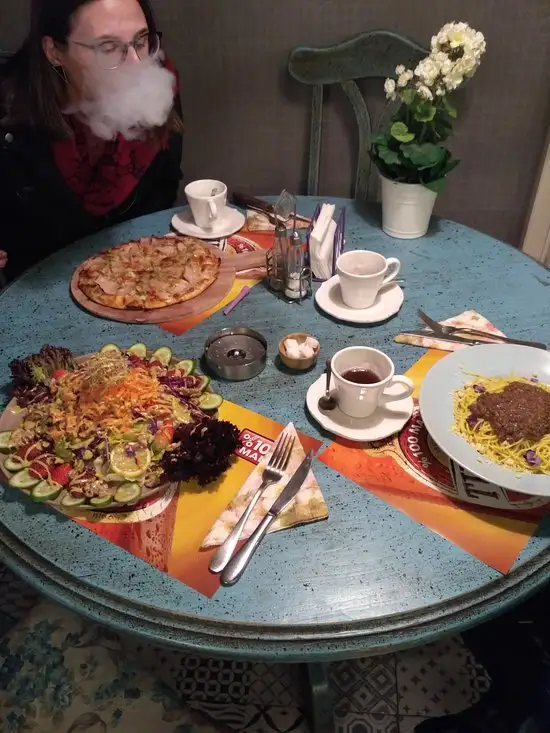 Safiye Cafe & Brasserie'nin yemek ve ambiyans fotoğrafları 5