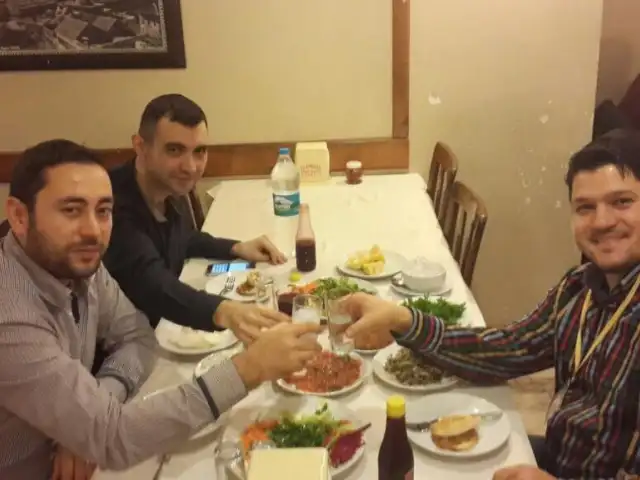 Öz Asmaaltı Kebap Salonu'nin yemek ve ambiyans fotoğrafları 8