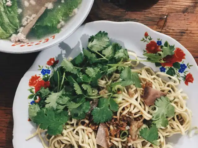 Gambar Makanan Bakmi Ahiung Khas Jambi 8