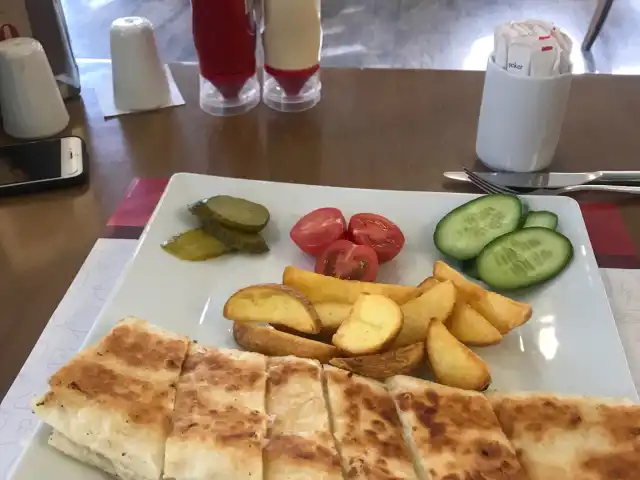 Maanoğlu Cafe'nin yemek ve ambiyans fotoğrafları 17