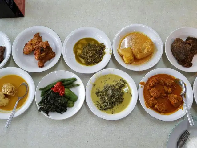 Gambar Makanan Rumah Makan Padang Raya 6