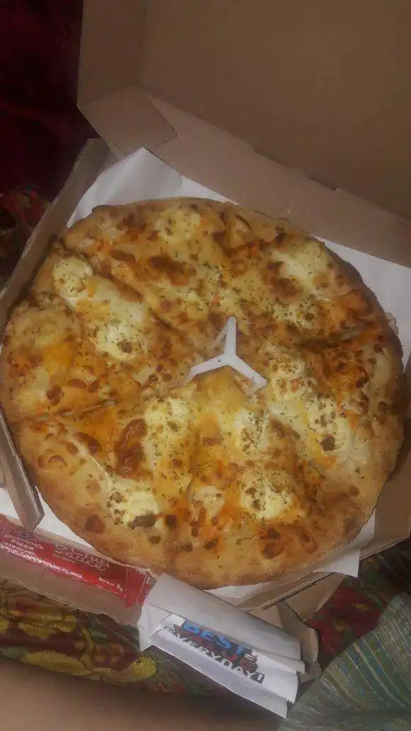 Gambar Makanan Domino's Pizza 14