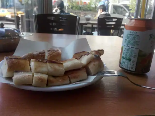 Sultanlı Pide & Börek Salonu & Köşe Mekan'nin yemek ve ambiyans fotoğrafları 4