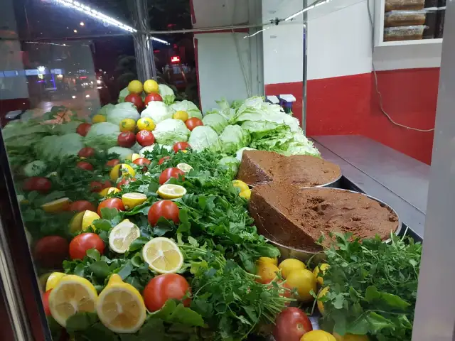 Çiğ Köfteci Berat Usta'nin yemek ve ambiyans fotoğrafları 8