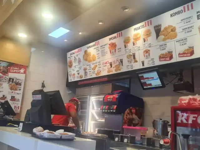 KFC Box Rest Area Km 22