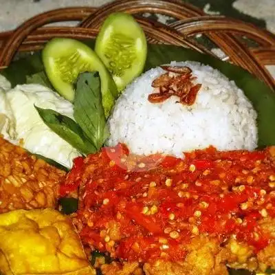 Gambar Makanan Ayam Geprek Bulek, Radial 4