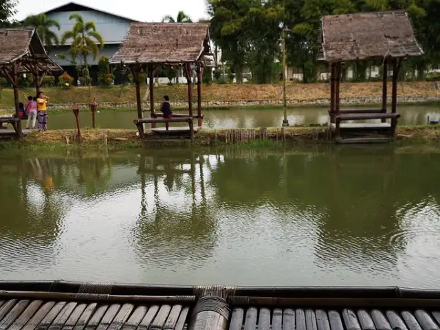 Gambar Makanan Rumah Makan Taman Air Handayani 12