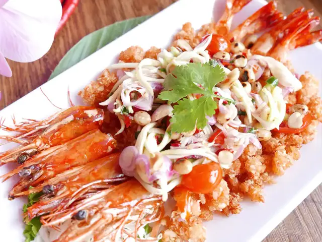Gambar Makanan Larb Thai Cuisine 13