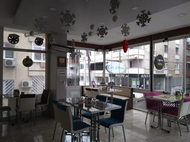 Cafe De Rona'nin yemek ve ambiyans fotoğrafları 4