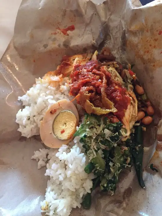 Gambar Makanan Nasi Ayam Men Weti 11