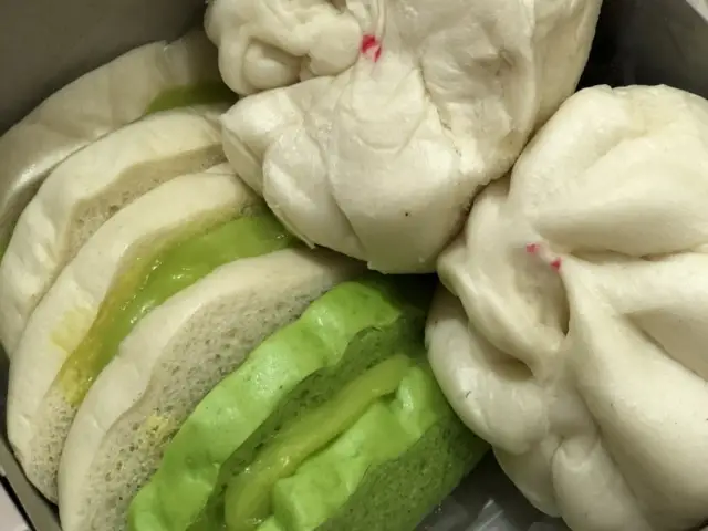 Gambar Makanan Roti Srikaya & Bakpao Achin 7