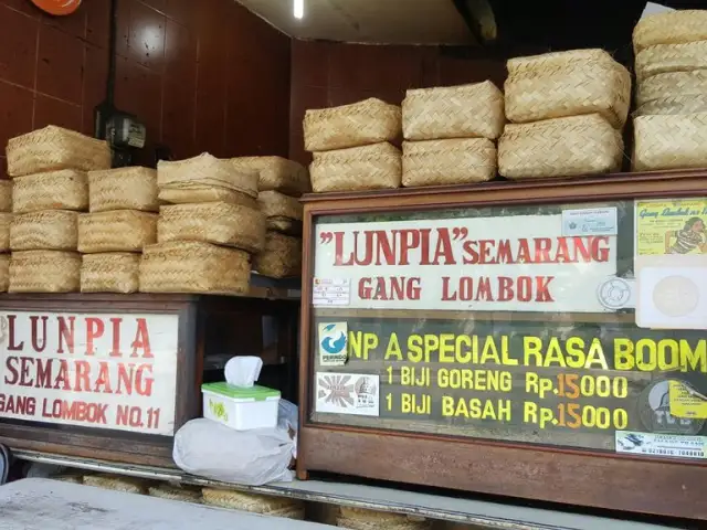 Gambar Makanan Loenpia Gang Lombok 5