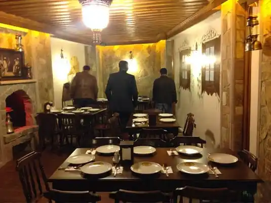 Tarihi Kalkanoğlu Pilavı'nin yemek ve ambiyans fotoğrafları 3