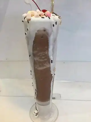 TOM n Co Milkshake Quills City MALL