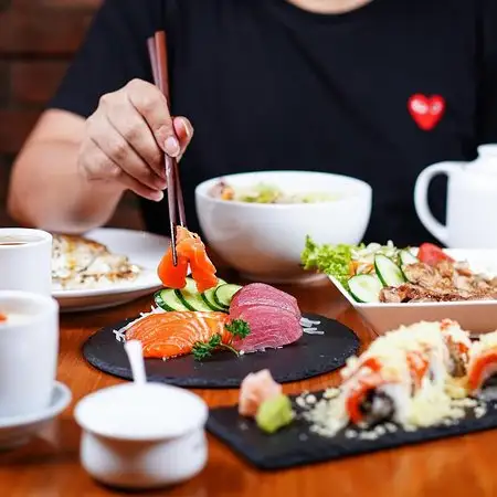 Gambar Makanan Midori Japanese Restaurant 19