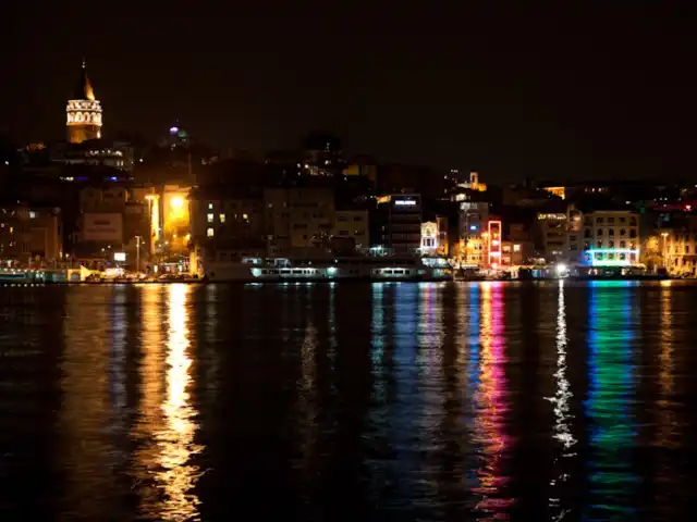 Galata Köprüsü Mio Galata'nin yemek ve ambiyans fotoğrafları 3