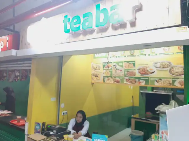 Gambar Makanan Tong Tji Tea Bar 3