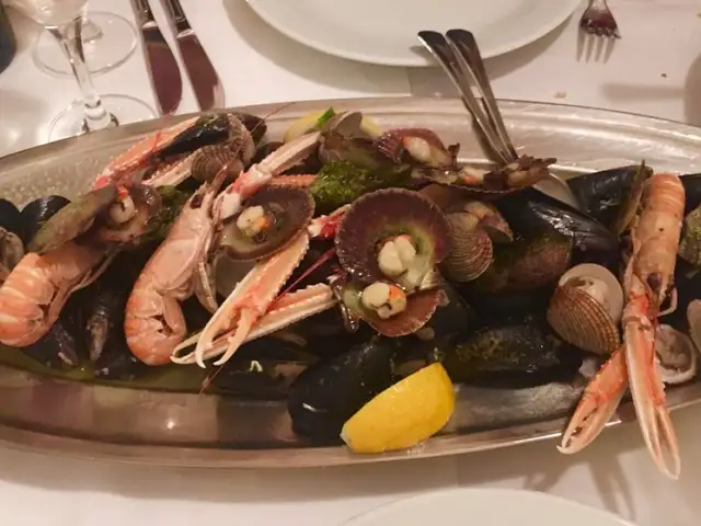Neptun Restaurant'nin yemek ve ambiyans fotoğrafları 16