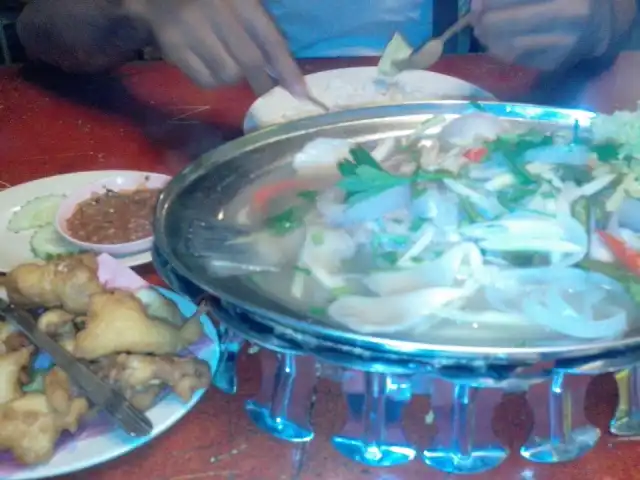 Nuri Tom Yam Seafood Food Photo 9